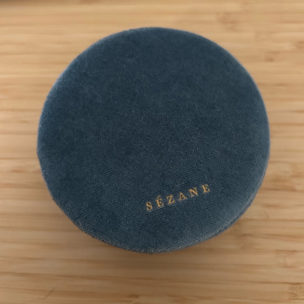 Sézane Velvet Jewelry Case